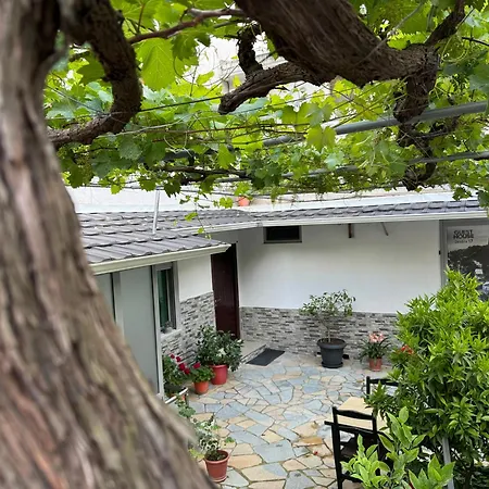 Double17 شقة Gjirokastër