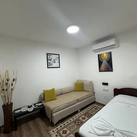 Double17 Apartment Gjirokaster