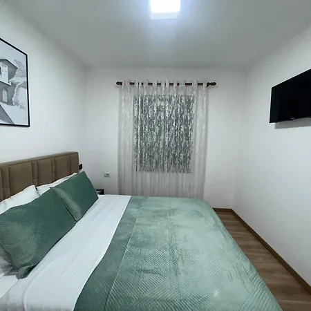 Double17 Appartement Gjirokastër